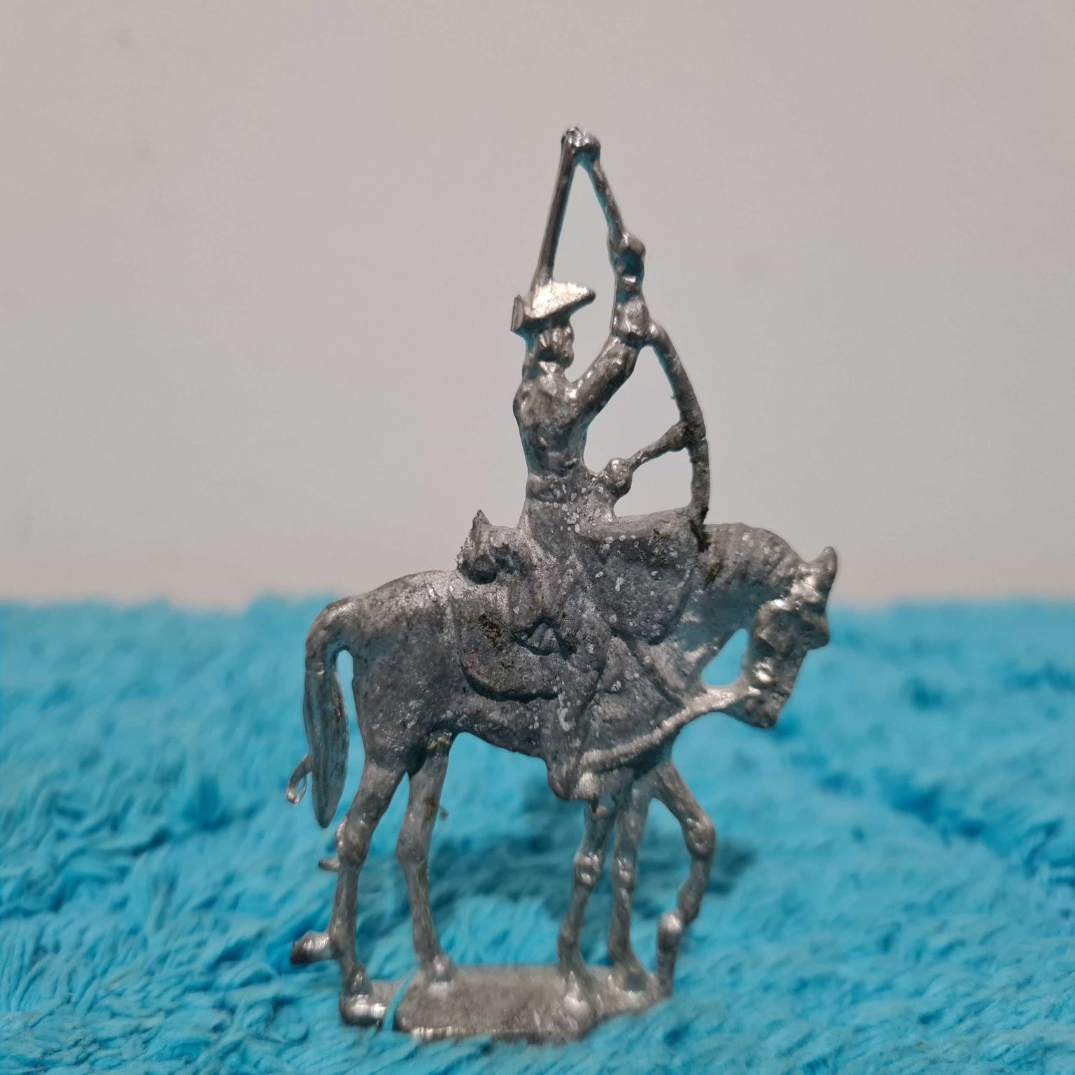 atlı-okçu-kurşun-asker-1
