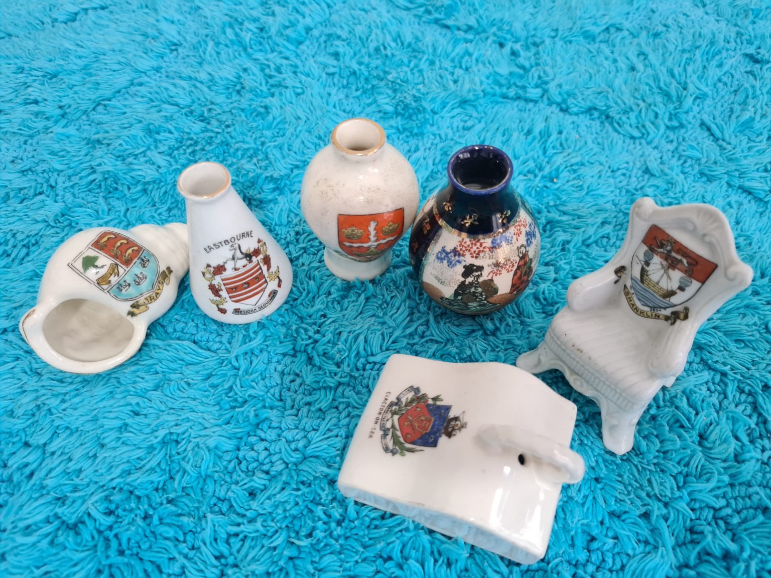 ingiliz-kraliyet-minyatür-porselenleri-3