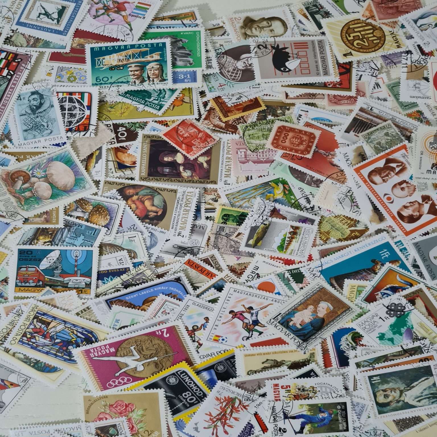 250-farklı-macar-posta-pulu-lotu-1