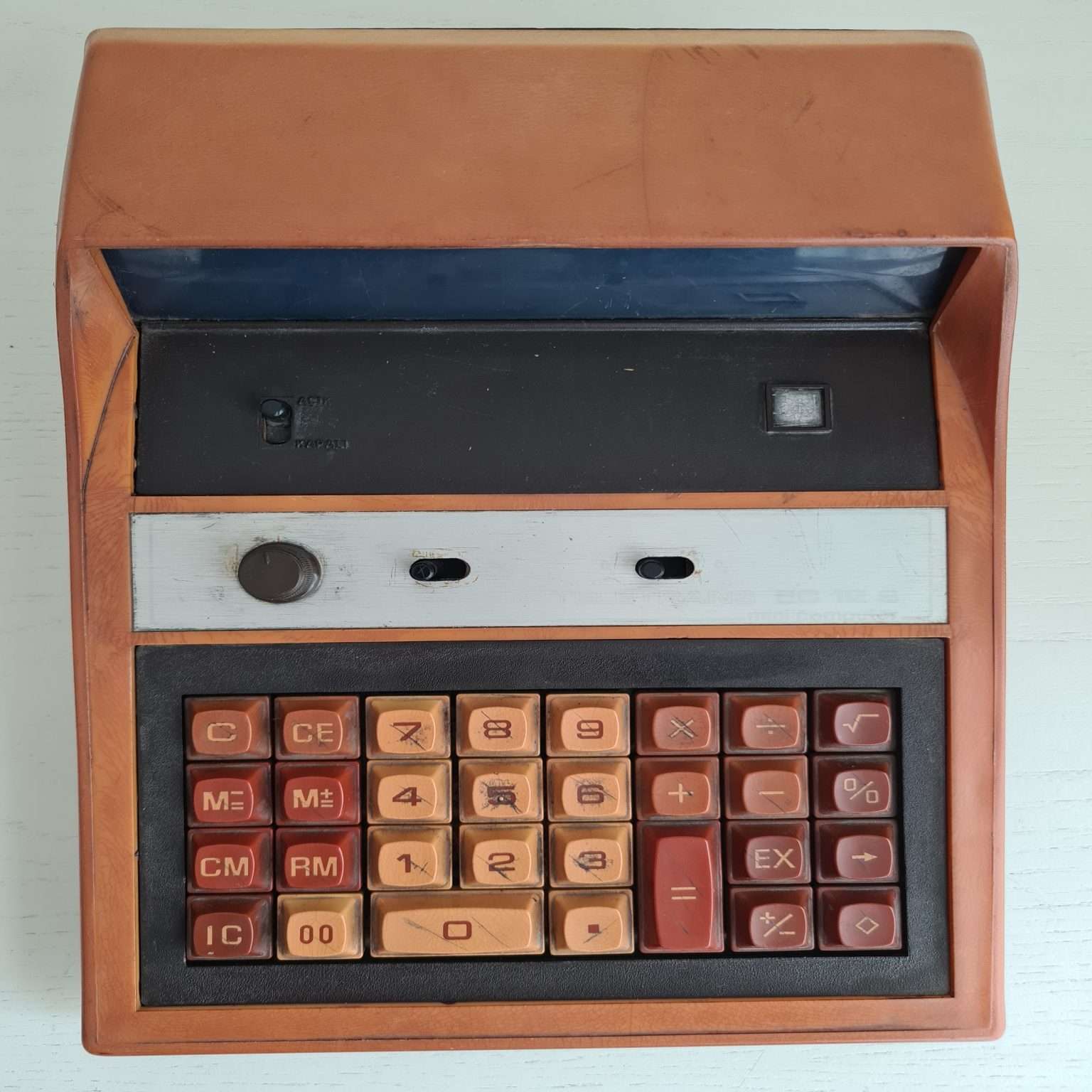 elektronik-hesap-makinesi-vintage-1