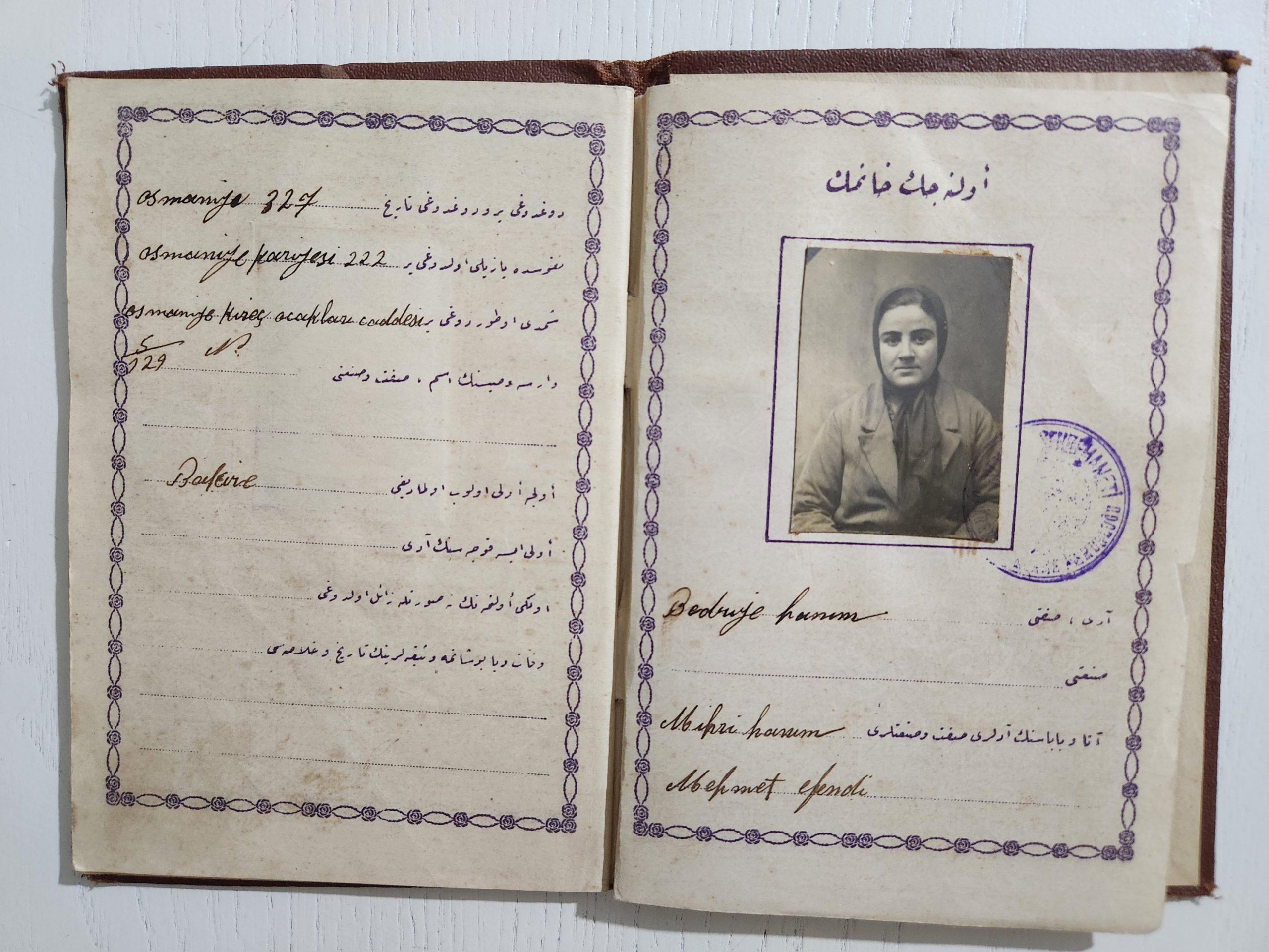 1000014717-scaled.jpg Osmanlıca 1930 Tarihli Evlenme Cüzdanı - Görsel 1