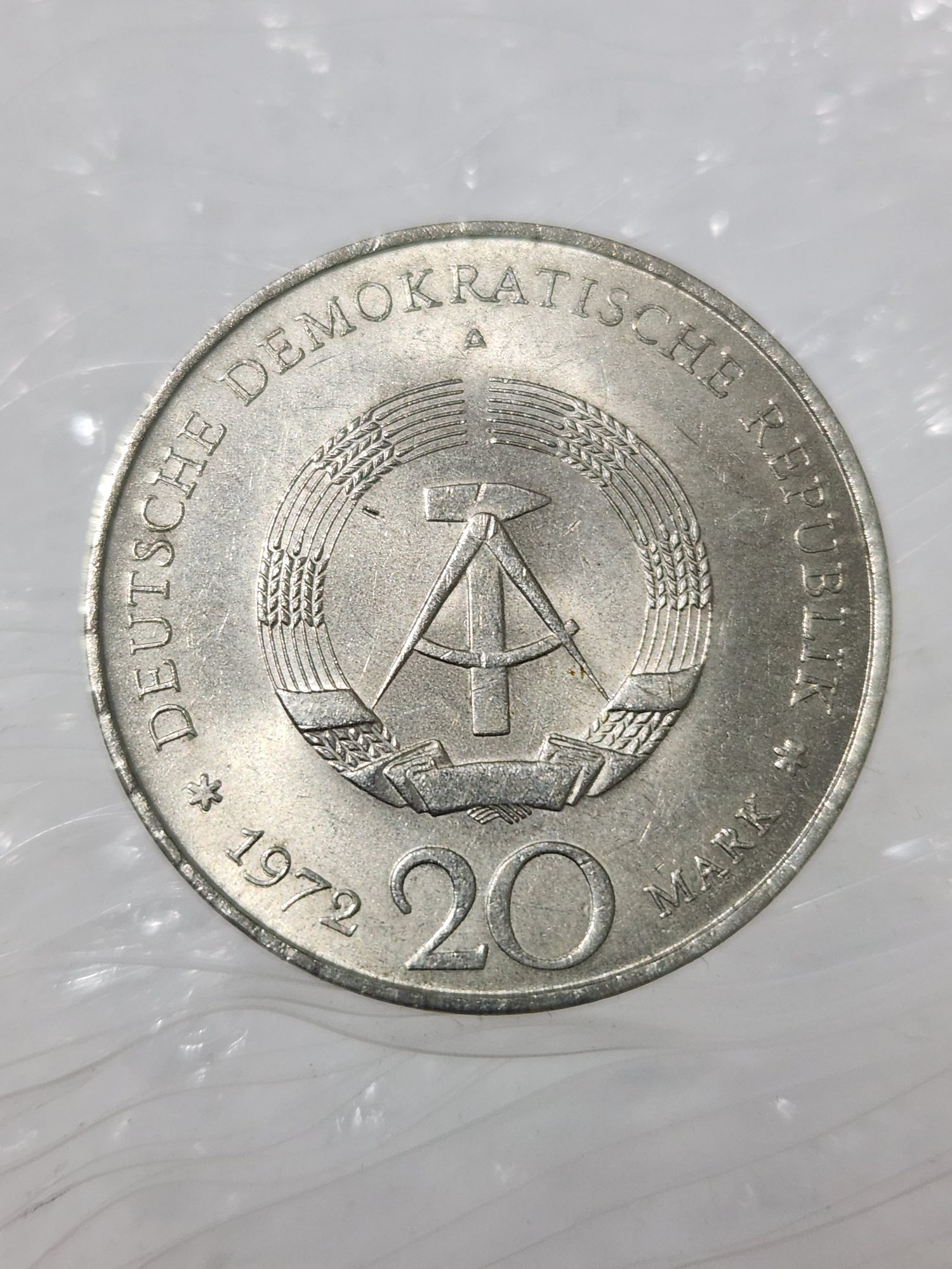 Alman Nadir 1972 Hatıra 20 Mark Hatıra Para 3 cm Çap - Görsel 2