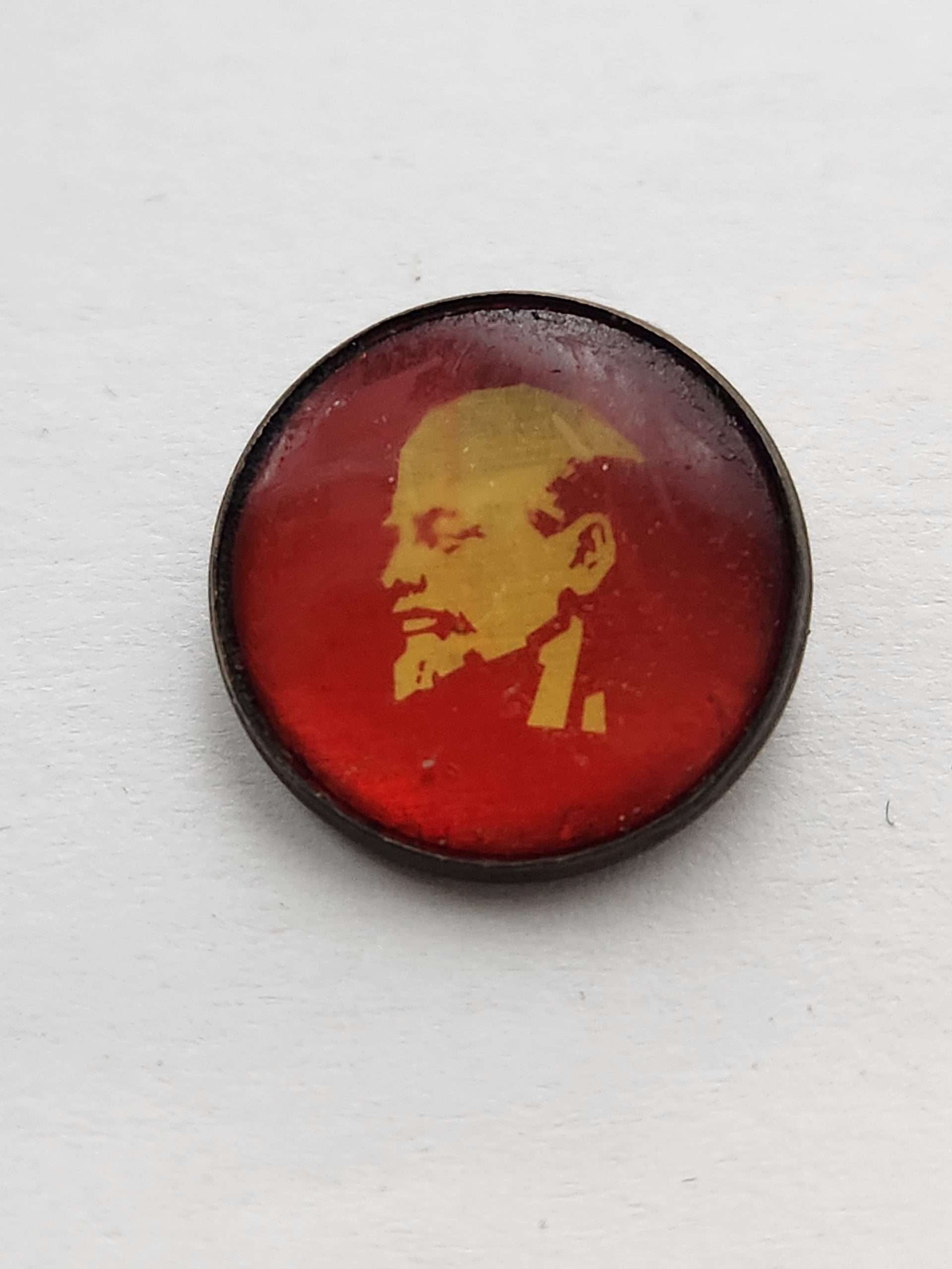 2025/02/1000068808-scaled.jpg Sovyet Dönem Orijinal Lenin Rozeti - Görsel 1