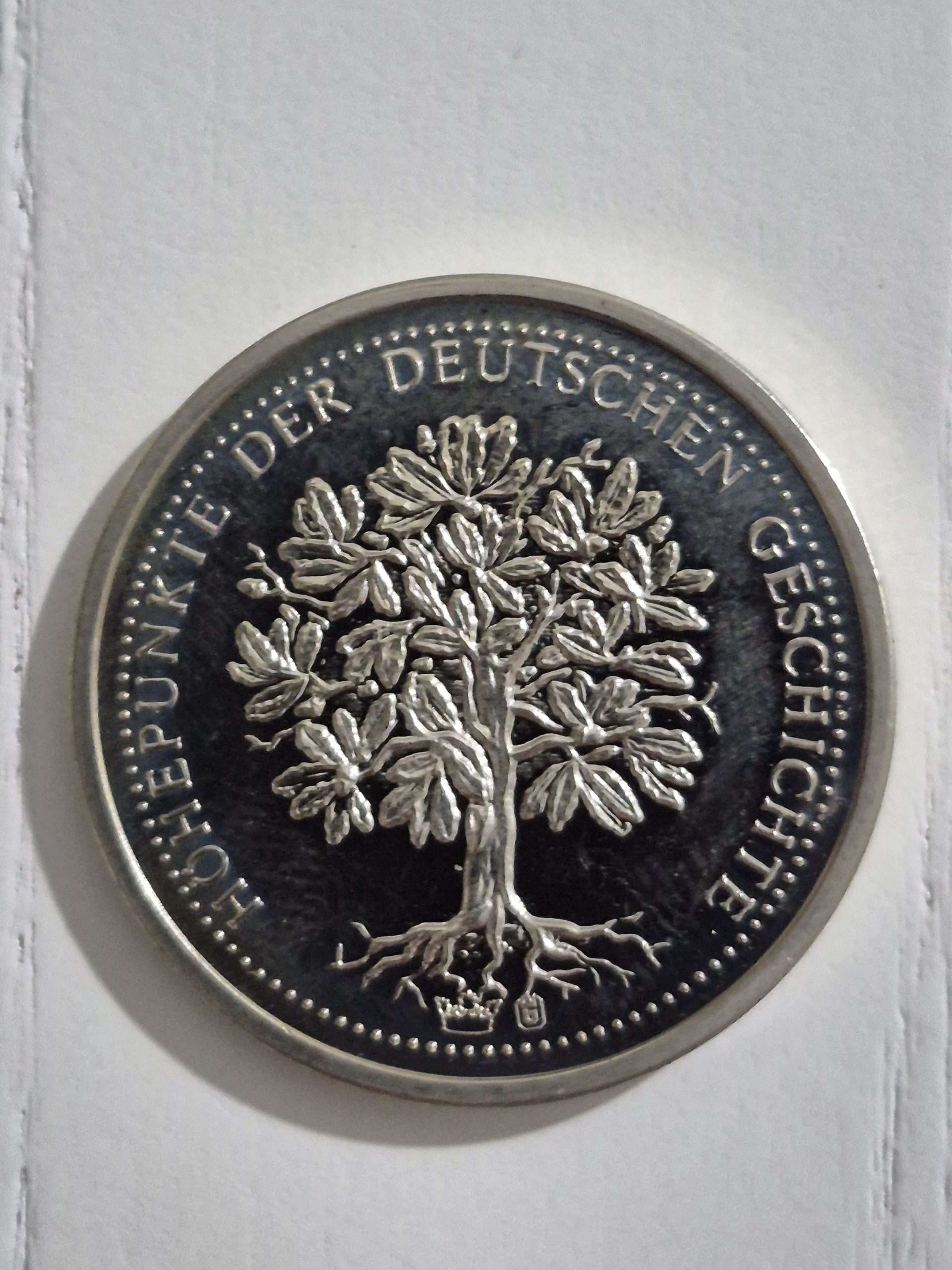 2025/05/1000010062-scaled.jpg Almanya Ulusal Meclis Temalı Hatıra Madalya - Görsel 1