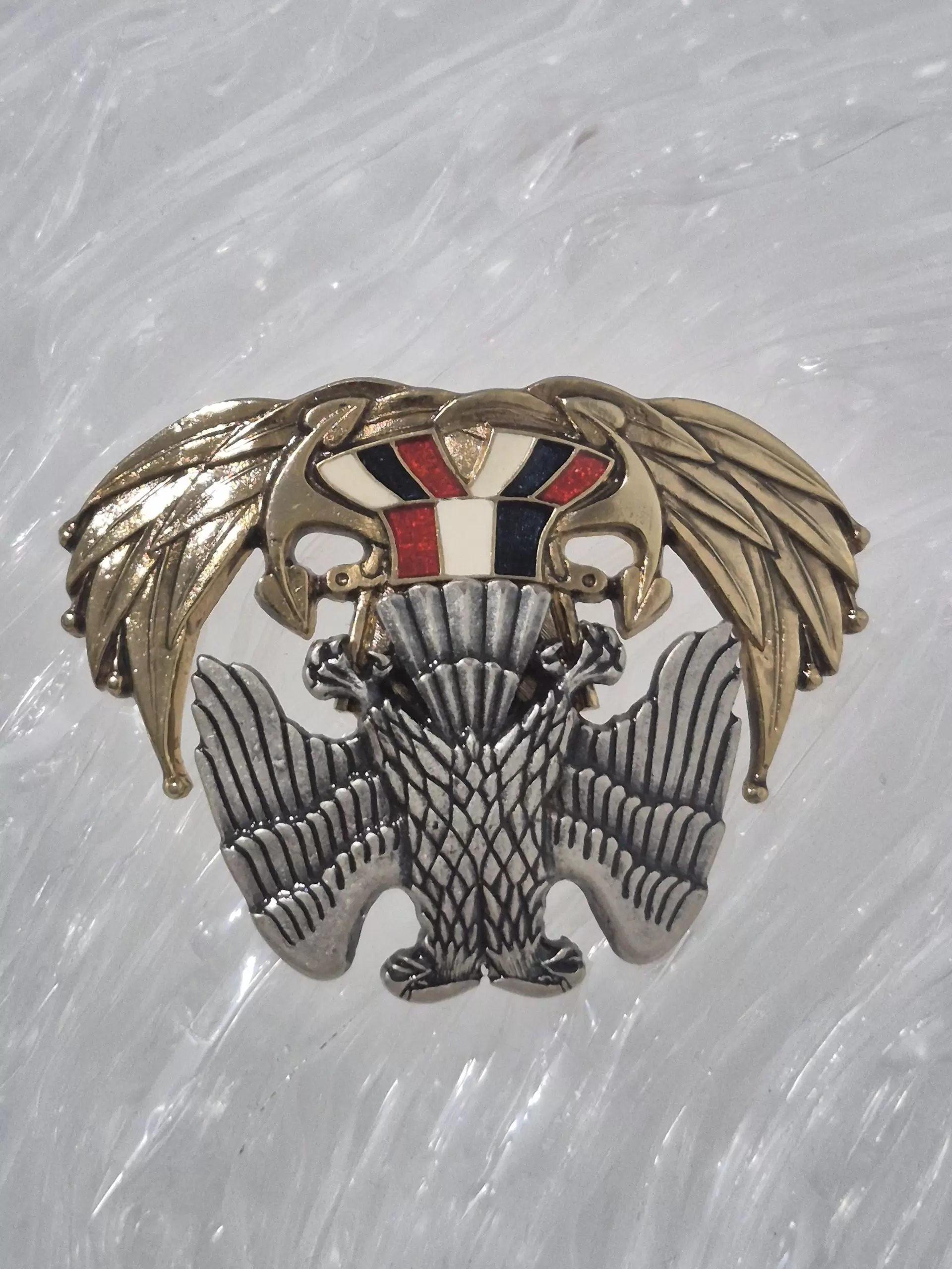 2025/08/1000027574-scaled.jpg Yugoslav Federal Ordusu Rozeti Nadir - Görsel 1