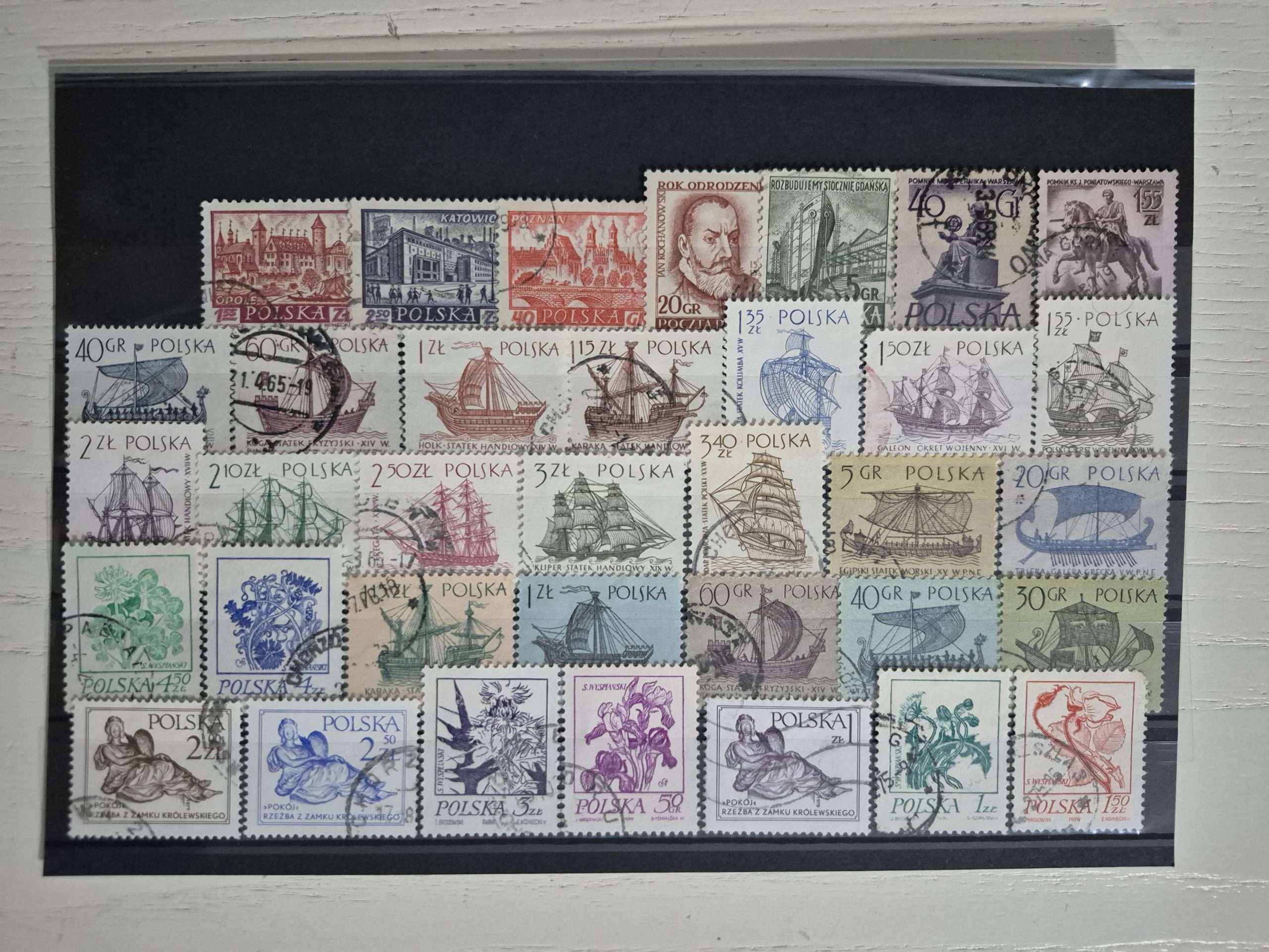 2025/10/1000047749-scaled.jpg Kartelasında Nadir Polonya Pulları Koleksiyon - Görsel 1