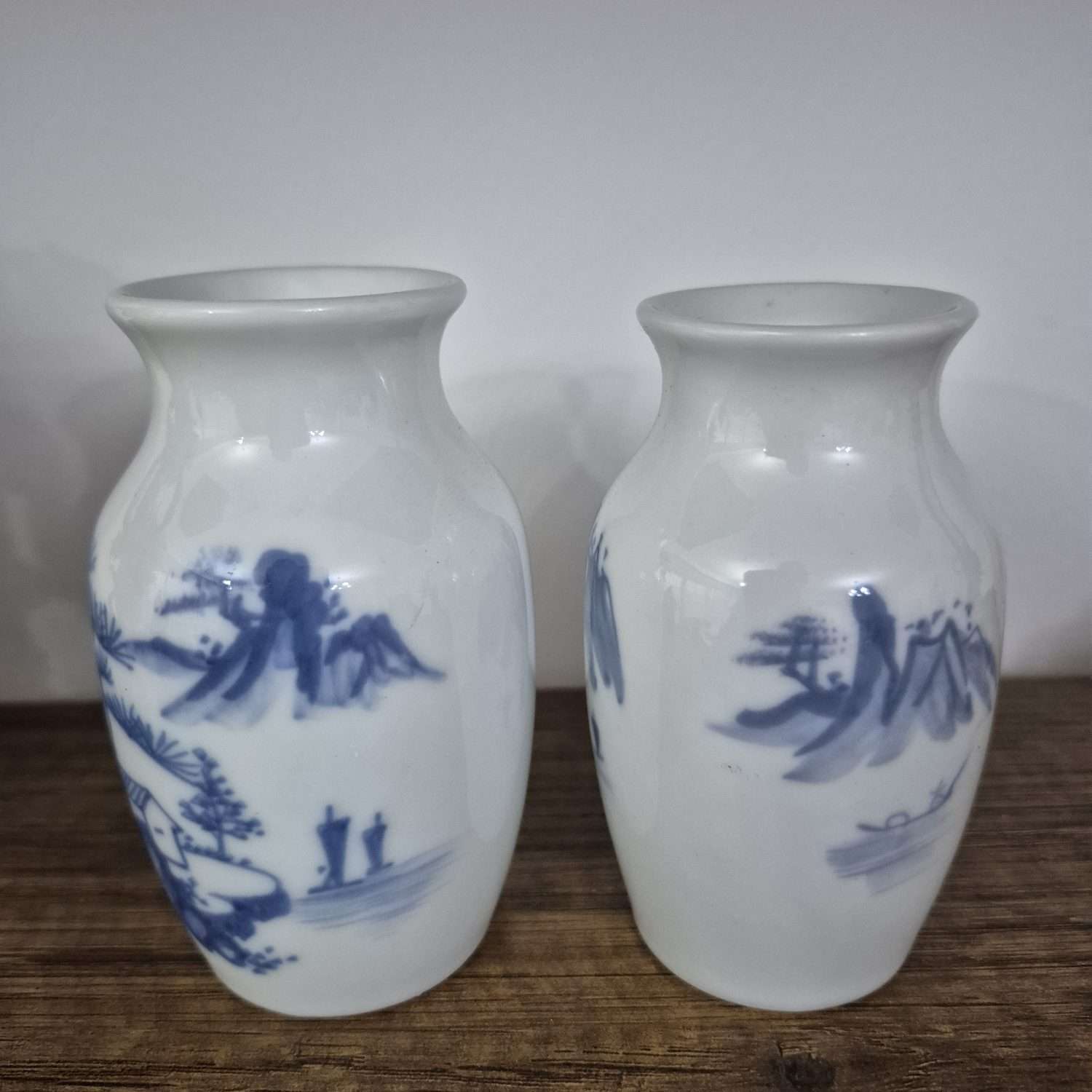 Mavi Beyaz Çin Porselen Antika Vazo