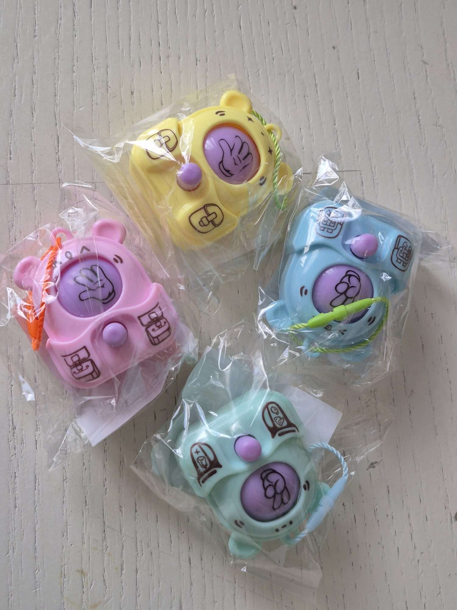 1 Adet Mini Taş-kağıt-makas Oyunu Panda Anahtarlık - Görsel 2